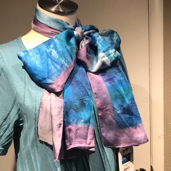 Blue and Purple Women's Scarf - Picture 8 of 16